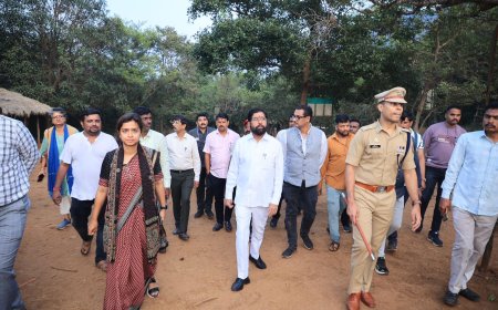 नवीन पर्यटनस्थळ विकासासाठी सुरू असलेल्या कामांना गती देण्याचे उपमुख्यमंत्री एकनाथ शिंदे यांचे निर्देश