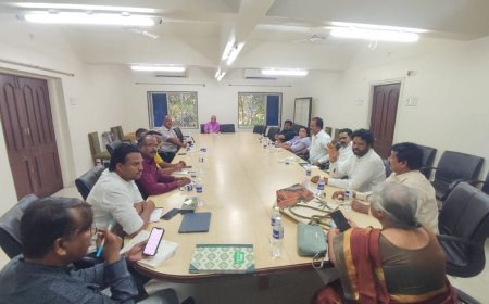 स्थानिक स्वराज्य संस्थांच्या निवडणुकांच्या संदर्भात वंचित बहुजन आघाडीची बैठक !