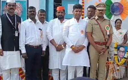 बोधिसत्व प्रतिष्ठान संचालित राजर्षी शाहू महाराज विद्यालयांमध्ये   विद्यार्थ्यांचा गौरव व प्रजात्ताक दिन  साजरा