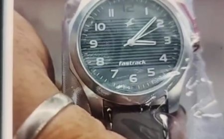 फास्टट्रॅक कंपनीचे लोगो वापरून बनावट बनवलेले घड्याळ विक्रेत्यावर युनिट 5, गुन्हे शाखेची कारवाई