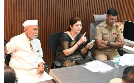 आळंदीतील अनधिकृत वारकरी शिक्षण संस्थांवर ४८ तासात कारवाई करा; राज्य महिला आयोगाच्या अध्यक्षा रुपाली चाकणकर यांचे निर्देश...