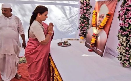 राज्यमंत्री माधुरी मिसाळ ह्यांच्याकडून देहूत सांत्वनपर भेट