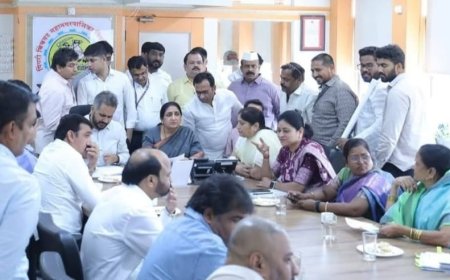 पिंपरी चिंचवडमध्ये आता खासदार सुनेत्रा पवारांचे ‘लक्ष’; महापालिकेत बैठक घेत आयुक्तांना केल्या ‘या’ सूचना