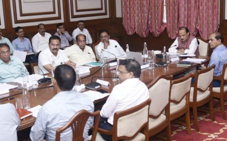 ऊसउत्पादक शेतकरी, ऊसतोडणी मजूरांसह सर्व घटकांच्या हितरक्षणासाठी सर्वसमावेशक कायद्याचा मसूदा तयार करावा; उपमुख्यमंत्री अजित पवार यांचे निर्देश