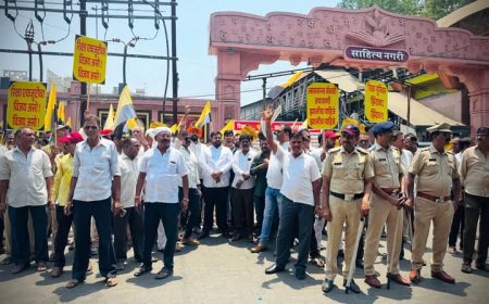 “डोंबिवलीत रिक्षाचालकांचा वाहतूक पोलीस कर्मचाऱ्यांच्या विरोधात  संतापाचा उद्रेक!”