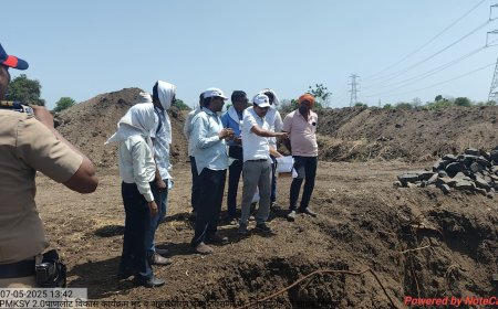 जिल्हाधिकारी राहुल गुप्ता यांनी केली मृद व जलसंधारण कामांची केली पाहणी