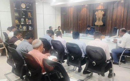 आपत्कालीन परिस्थितीचा सामना करण्यासाठी यंत्रणांनी सतर्क राहावे  - जिल्हाधिकारी राहुल गुप्ता   हिंगोली