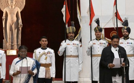 न्यायमूर्ति भूषण रामकृष्ण गवई यांनी भारताच्या 52व्या सरन्यायाधीश पदाची घेतली शपथ