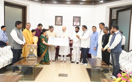 छत्रपती संभाजी महाराज राज्य प्रेरणागीत पुरस्कार वितरित !