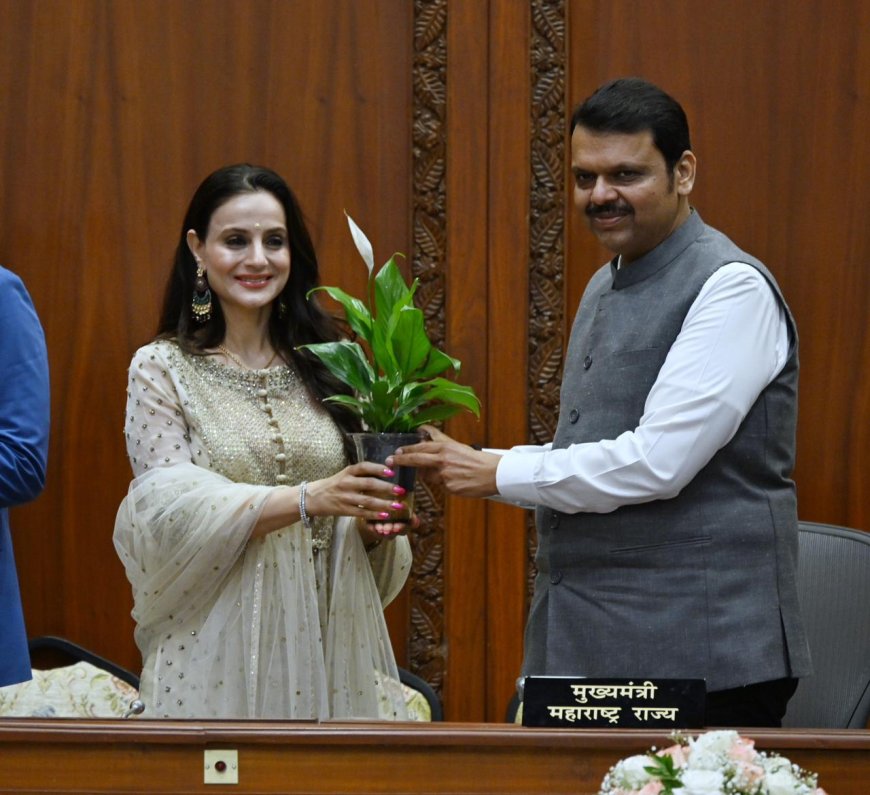महाराष्ट्र सायबरच्या चॅटबॉट व माहितीपटाचे मुख्यमंत्र्यांच्या हस्ते लोकार्पण