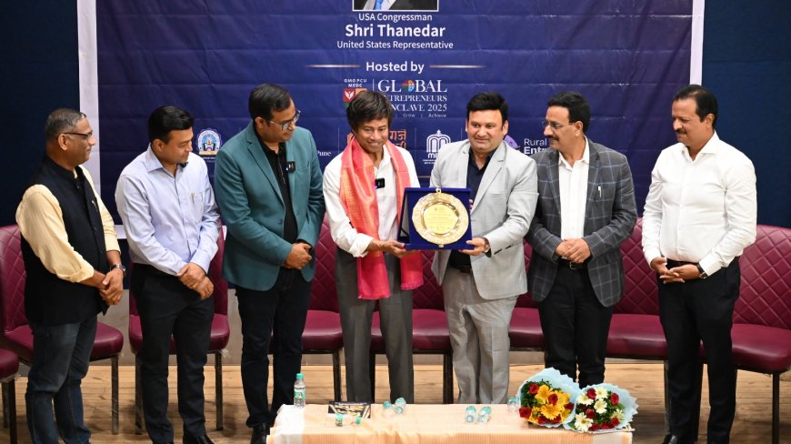 पीसीयू च्या वतीने श्री ठाणेदार यांचा ‘लिव्हिंग लिजंड ऑनर’ पुरस्कार देऊन गौरव