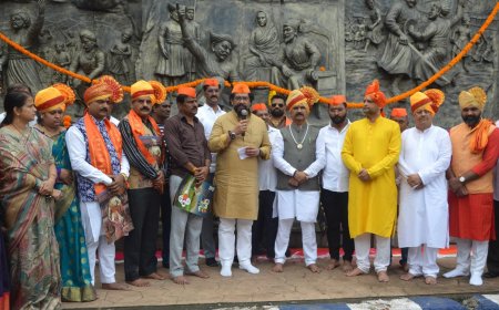 किल्ले सिंहगडावर वि.हिं.परिषदेतर्फे पालखी सोहळा थाटात