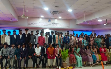 स्वेरीतील इलेक्ट्रॉनिक्स अँड टेलिकम्युनिकेशन इंजिनिअरिंग विभागाच्या अंतिम वर्षातील विद्यार्थ्यांना निरोप