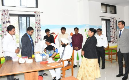 जिल्हा व सत्र न्यायालयात आरोग्य शिबिर संपन्न