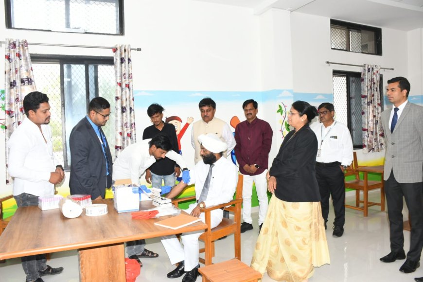 जिल्हा व सत्र न्यायालयात आरोग्य शिबिर संपन्न