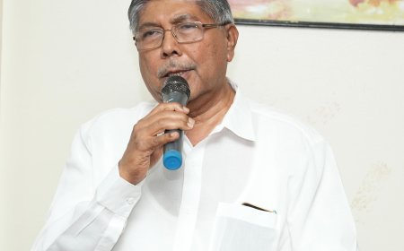 वाहतूक कोंडीच्या समस्यांबाबत अधिकारी आणि नागरिक यांच्यासोबत बैठक