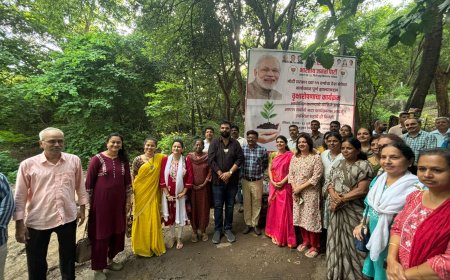 मोदी @11 अभियना अंतर्गत प्रबोधन कार्यक्रम आणि वृक्षारोपण संपन्न