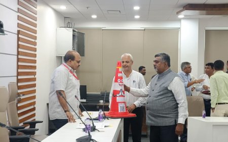 जिल्हाधिकारी कार्यालयात जिल्हा रस्ता सुरक्षा समितीची बैठक संपन्न