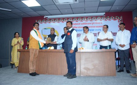 कनिष्ठ अभियंता प्रीतम सोनवणे यांचा खासदार अँड उज्वल निकम यांच्या हस्ते सत्कार