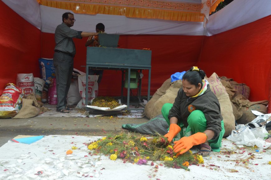 'दगडूशेठ' गणपतीच्या दररोजच्या १ टन निर्माल्यापासून मिळते ३०० किलो खत