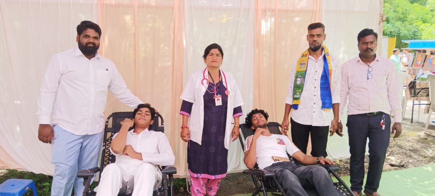 वंचित बहुजन आघाडी तर्फे धम्म चक्र प्रवर्तन दिनानिमित्त रक्तदान शिबिर संपन्न...