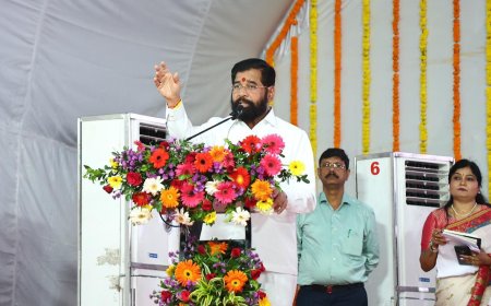 दिवंगत दादासाहेब गवई यांच्या स्मारकाच्या उद्‌घाटन प्रसंगी उपमुख्यमंत्री एकनाथ शिंदे यांचे गौरवोद्गार