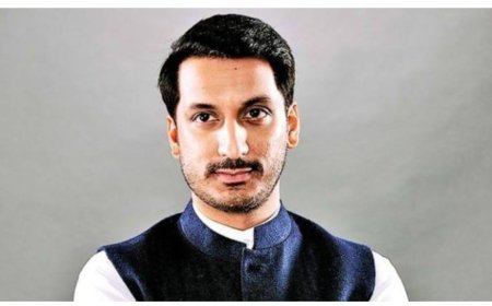 १८०० कोटींची जमीन केवळ ३०० कोटींना खरेदी; पार्थ पवारांवर जमिनीचा घोटाळा केल्याचा विरोधकांचा आरोप.