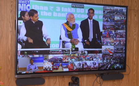 प्रधानमंत्री नरेंद्र मोदी यांच्या हस्ते पीएम किसान सन्मान निधीचा २१ वा हप्ता शेतकऱ्यांच्या खात्यात ऑनलाईन रित्या जमा