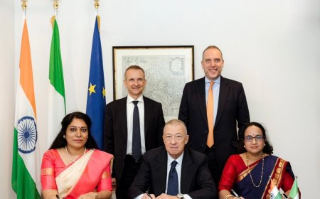 कोल्हापुरी चपलांच्या जागतिक प्रसारासाठी प्राडा, लिडकॉम आणि लिडकार यांच्यात सामंजस्य करार