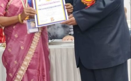 डॉ.बाबासाहेब आंबेडकर फेलोशिप नॅशनल अवॉर्डने प्रा.छाया बोरकर सन्मानित.