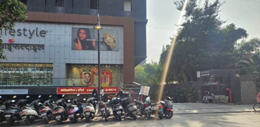 पुणे मनपा ने कोथरूड च्या "गोखले बिझनेस बे" इमारतीतील पार्किंग साठी आरक्षित जागा नागरिकांसाठी त्वरित उपलब्ध करावी - संदीप खर्डेकर.