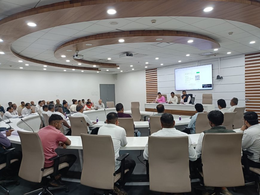 _पुरंदर येथील विमानतळ प्रकल्पबाधित शेतकऱ्यांबरोबर जिल्हाधिकारी यांची झाली सकारात्मक चर्चा_