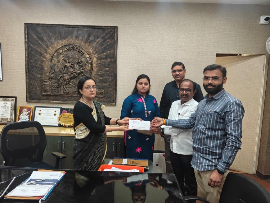 पुणे महानगरपालिकेच्या जागरूकतेमुळे अपघाती निधन झालेल्या कंत्राटी कर्मचाऱ्याच्या वारसास र.रु. १० लक्ष विम्याची रक्कम प्राप्त.