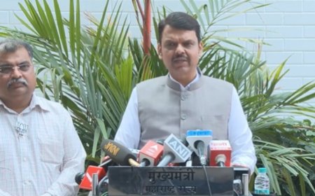 विकसित भारताकडे दमदार पाऊल : देवेंद्र फडणवीस