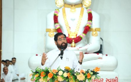 ठाण्यातील त्रिमंदिराच्या प्राणप्रतिष्ठा सोहळ्याला उपमुख्यमंत्री एकनाथ शिंदे यांची उपस्थिती