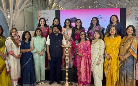 प्रधानमंत्री नरेंद्र मोदी यांच्या नेतृत्वातील एनडीएचे केंद्र सरकार महिलांना  राजकीय आरक्षण मिळवुन देण्यास कटिबद्ध