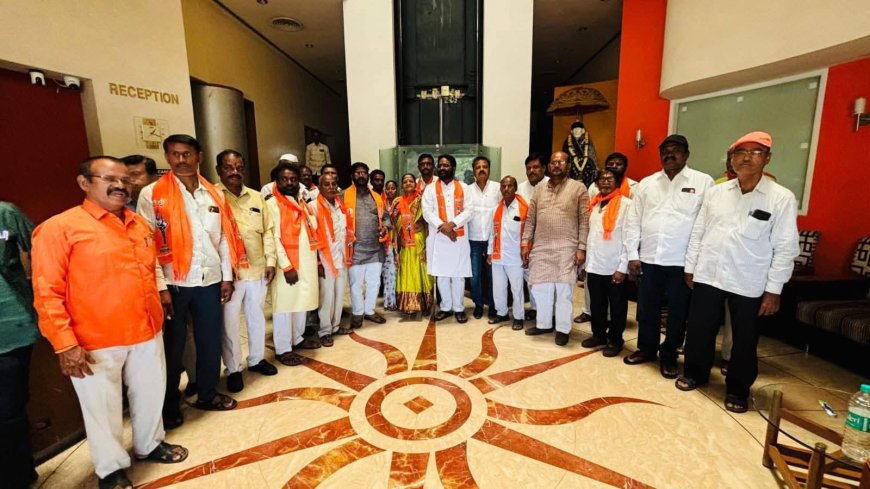 पदाधिकाऱ्यांच्या नियुक्त्यांना स्थगिती द्या; निष्ठावंत शिवसैनिकांची मागणी