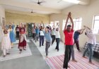मा.सुशीलकुमार शिंदे दृष्टीबाधित निवासी औद्योगिक प्रशिक्षण केंद्रात आंतरराष्ट्रीय योग दिन उत्साहात साजरा