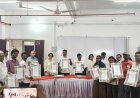 इचलकरंजी महानगरपालिका वर्धापन दिनानिमित्त 'हर घर संविधान' उपक्रमांतर्गत संविधान उद्देशिकेचे वाटप.