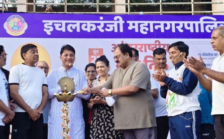 इचलकरंजी महानगरपालिकेच्या वतीने आंतरराष्ट्रीय योग दिवस उत्साहात साजरा