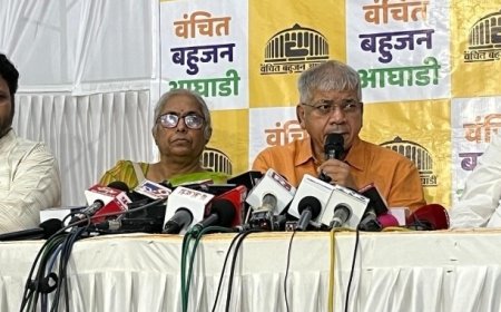 ISRO आणि DRDO मधील खासगी सहभागावर प्रकाश आंबेडकरांचा सरकारवर निशाणा