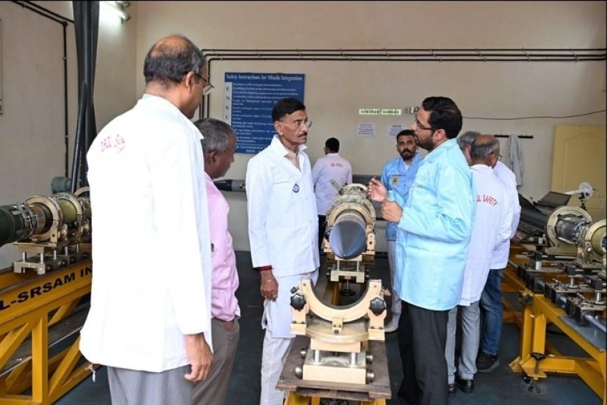 ISRO आणि DRDO मधील खासगी सहभागावर प्रकाश आंबेडकरांचा सरकारवर निशाणा