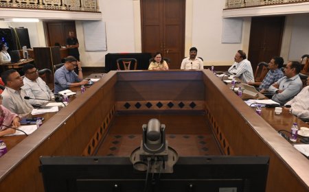 पुणे विभागीय निवडणुकीसाठी अधिकाऱ्यांना सूचना समन्वय अधिकाऱ्यांनी संघभावनेने काम करावे