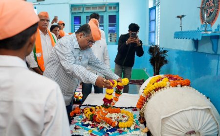 लोककल्याणकारी योजना शेवटच्या घटकापर्यंत पोहोचवा रविंद्र चव्हाण