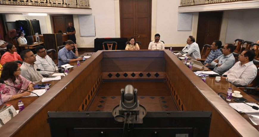 पुणे विभागीय निवडणुकीसाठी अधिकाऱ्यांना सूचना समन्वय अधिकाऱ्यांनी संघभावनेने काम करावे