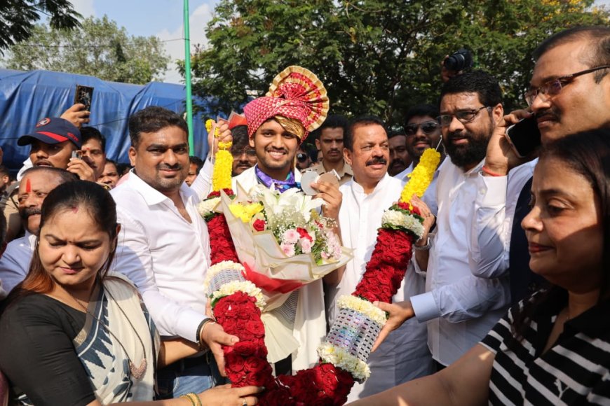 ठाणेकर नेमबाज रुद्रांक्ष पाटीलचे जल्लोषात स्वागत