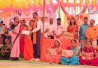 धडगावमध्ये अंगणवाडी सेविका आणि मदतनीसांचा सन्मान आमदार आमश्या दादा पाडवी यांच्या हस्ते भेटवस्तूंचे वितरण