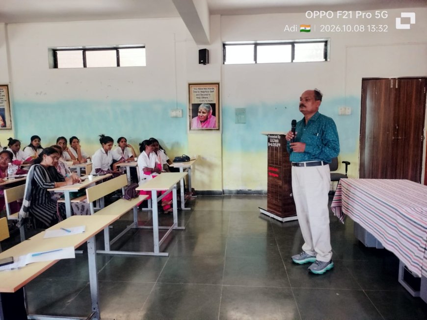 घोडेगावच्या आदिवासी मुलींच्या वसतिगृहात खुले ग्रंथालय उपक्रम